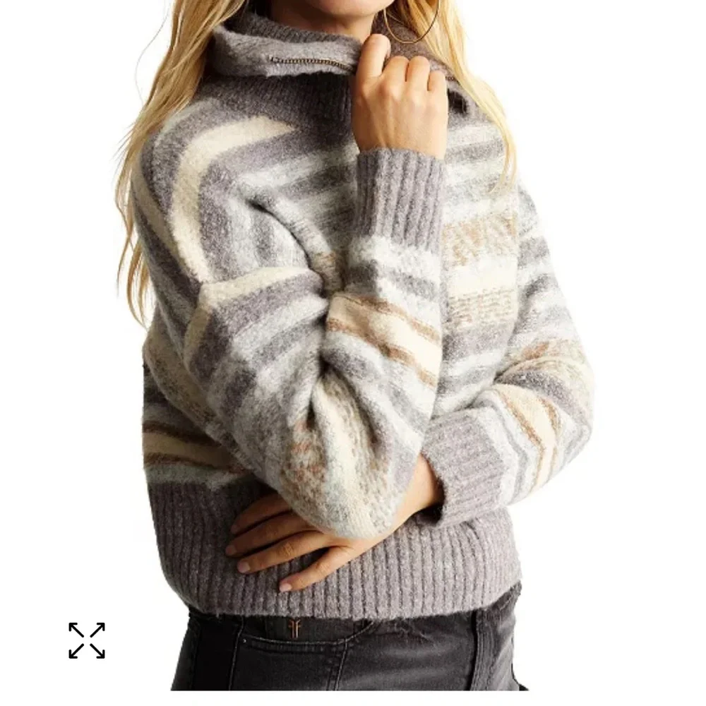 FRYE Fair Isle Striped Gray and Cream Women's Sweater - Picture 2 of 9